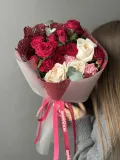 "Сборный букет с парфюмированными розами О'хара" – Фото 2