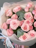 "«Принцесса Диана» кустовые пионовидные розы с бантом" – Фото 5