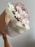"Кустовые хризантемы и гипсофила" – Фото 3