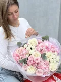 "Авторский нежно розовый букет 🤍" – Фото 5