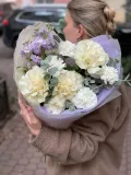 "Букет с французской розой, маттиолой, гвоздиками" – Фото 1