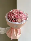 "Нежный букет из гортензии и кустовых роз " – Фото 1