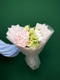 "Сборный букет с гортензией, альстромерией и хлопком" – Фото 0