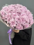 "Букет из пушистой сиреневой хризантемы" – Фото 0