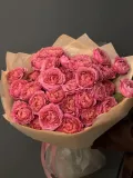 "Монобукет с кустовой розой «Джульетта Церайз» 9🩷" – Фото 0