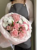 "Букет из альстромерий и кустовых роз " – Фото 1