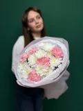 "Сборный букет из кустовых хрихантем и розовых диантусов" – Фото 1
