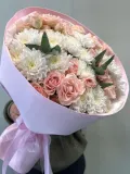"Букет из хризантемы и кустовой розы" – Фото 1