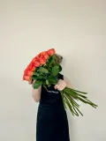 "розы 25 шт без оформления orange crush" – Фото 2