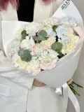 "«Акварель» букет из дуантусов и эвкалипта" – Фото 0