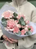 "Букет пион роза, французская роза, диантус" – Фото 2