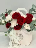 "«Flower» композиция из красных роз,кремовых диантусов и эвкалипта" – Фото 2