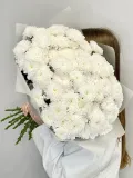"Букет из белых махровых хризантем" – Фото 1