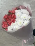 "Букет из кустовой розы и хризантемы" – Фото 0