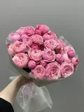 "«Сильва Пинк: 11 причин влюбиться» 🌸 моно букет 11 веток кустовой розы" – Фото 5