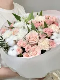 "«Шармель»авторский букет из микса кустовых и одноголовых роз,альстромерий" – Фото 2