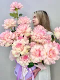 "«Мадам Фигаро» Цветы в коробке с французской розой 25 Эсперанс" – Фото 0