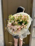 "Нежно-розовый букет из кустовой розы" – Фото 2