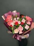 "Авторский букет с французскими розами и кустовыми пионовидными розами" – Фото 1