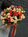 "Букет ОХАПКА КУСТОВЫХ РОЗ" – Фото 2