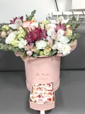 "Подарок сюрприз цветы с конфетами Рафаэлло, Цветы в коробке, Шкатулка с секретом" – Фото 2