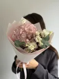 "Букет из розовой гортензии, эустомы, лимониума и эвкалипта, букет 411" – Фото 3