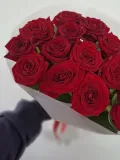 "Монобукет из 15 красных роз" – Фото 2