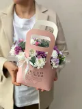 "Цветы в  розовой сумочке хризантема, гортензия и лавандовая маттиола" – Фото 2