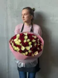 "101 Роза микс красный/белый" – Фото 1