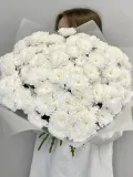 "Букет из белых махровых хризантем" – Фото 5