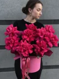"ФРАНЦУЗСКАЯ РОЗА МАЛИНОВАЯ В ШЛЯПНОЙ КОРОБКЕ " – Фото 1