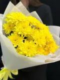 "Букет из желтой кустовой хризантемы" – Фото 0