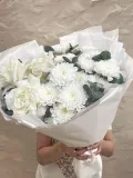 "Букетиз французских роз ,хризантем и эвкалипта" – Фото 12