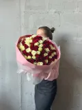 "101 Роза микс красный/белый" – Фото 0