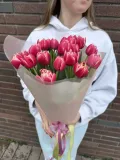 "Букет из пионовидного тюльпана сорта «Коламбус»" – Фото 1