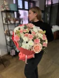 "Букет "Лунная звезда" из пионовидных роз, роз французских и других цветов" – Фото 1