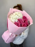 "Букет с гортензией и пионовидными розами Кантри Блюз" – Фото 0