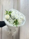 "Букет из роз, хризантемы, гипсофилы и альстромерии Белый Жемчуг " – Фото 1