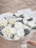 "Букетиз французских роз ,хризантем и эвкалипта" – Фото 11