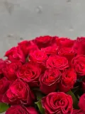 "Коробочка из 45 красных роз" – Фото 3