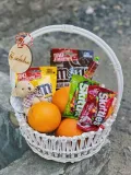 "Корзина вкусняшек" – Фото 1