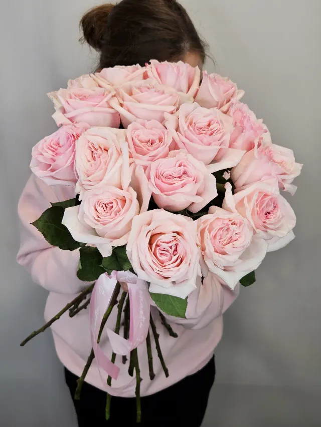 "17 пионовидных роз Pink Ohara" – Фото 5