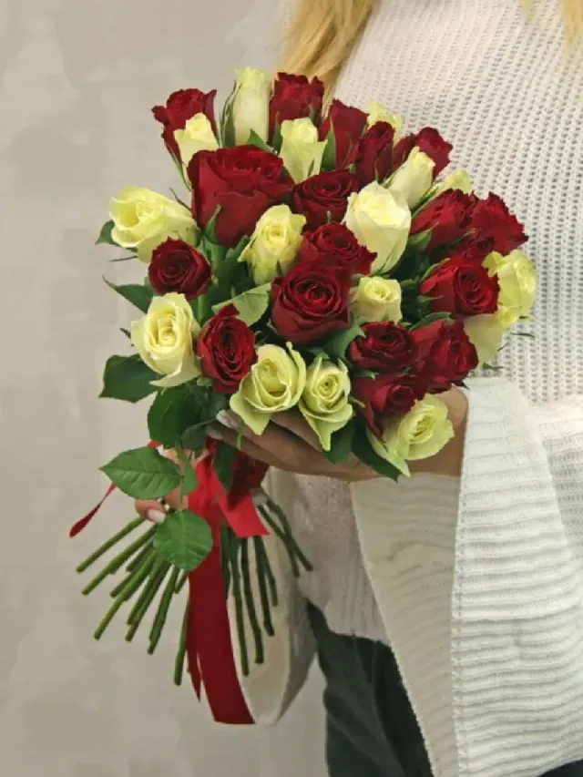 "19 красно белых роз" – Фото 2