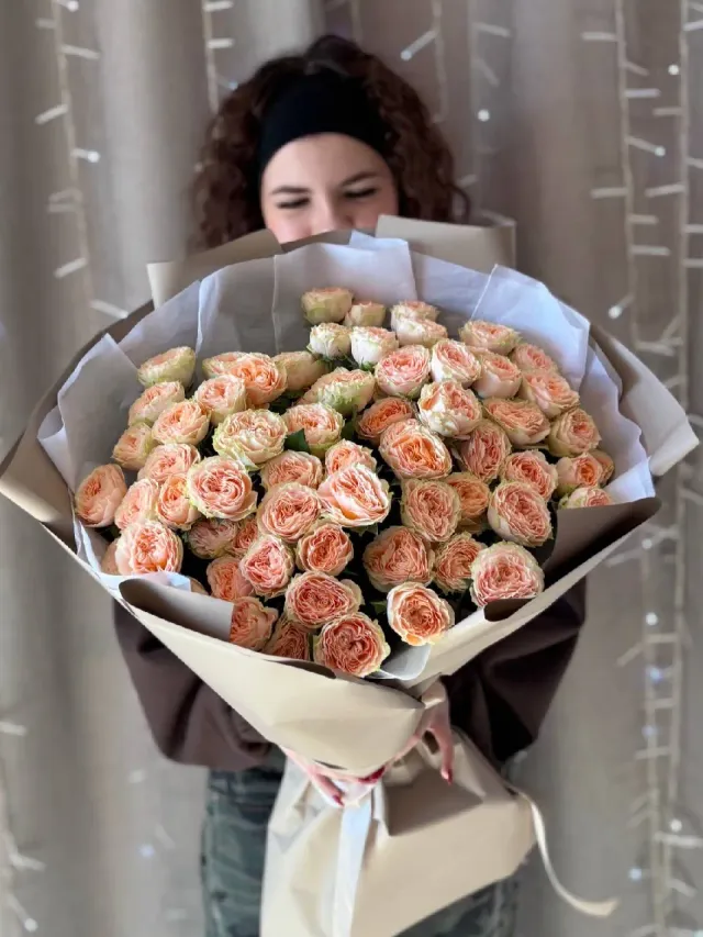 "Букет из кустовых роз " – Фото 5