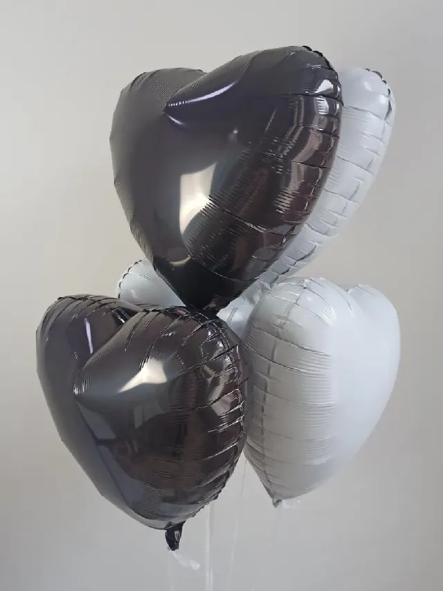 "Воздушные шары сердце 5 штук черный и белый с гелием" – Фото 3