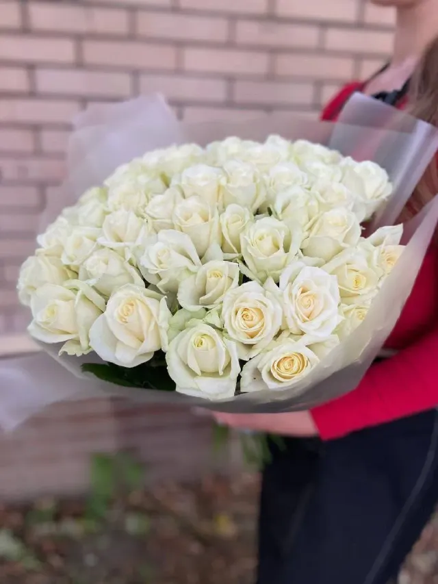 "51шт белая роза 50см" – Фото 1
