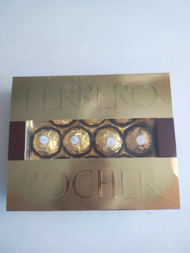 "Конфеты Ferrero (Ферреро)" – Фото 1
