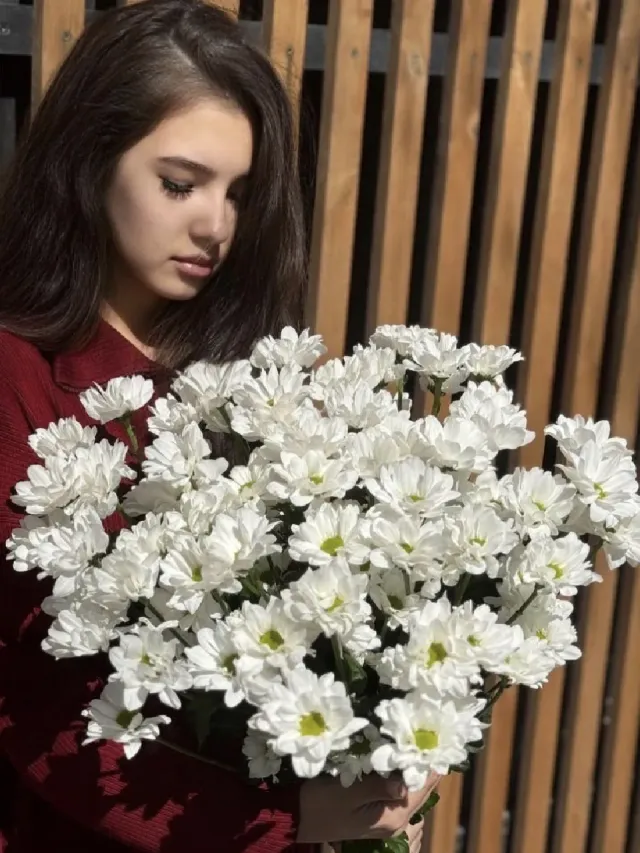 "«Ромашковое поле» 🌸 моно букет 17 хризантем кустовых" – Фото 3