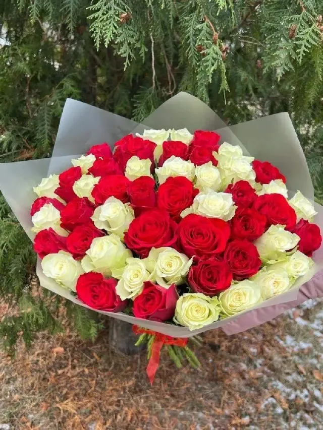 "Микс из 51 розы" – Фото 2