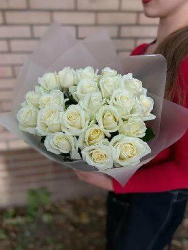 "21шт Белая роза 50 см" – Фото 2